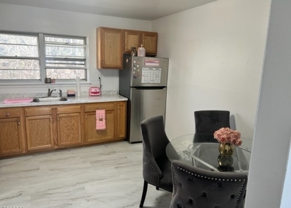 29 Paterson Ave - Photo 1