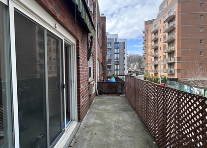 117-08 Curzon Road - Photo 1