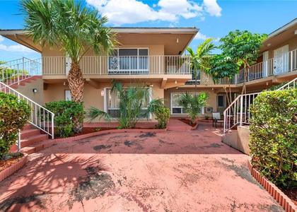 2864 Ne 32nd Street - Photo 1