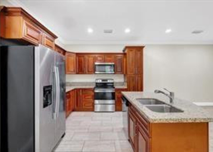 306 N 18th Court - Photo 1