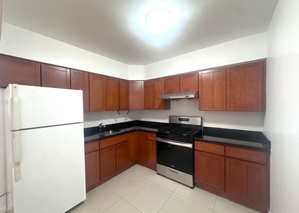 117-08 Curzon Road - Photo 1