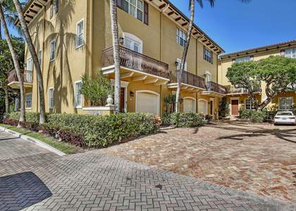 72 Se 6th Avenue - Photo 1