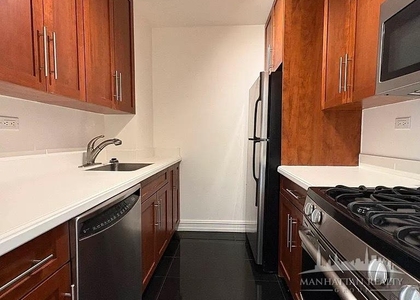W 52ND ST - Photo 1