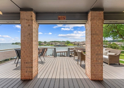 225 Capetown - Photo 1