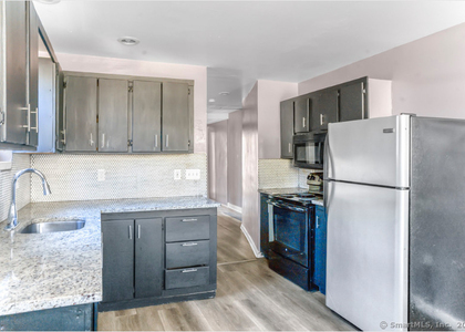 22 Wyman Street - Photo 1
