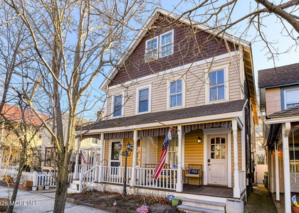 132 Heck Avenue - Photo 1