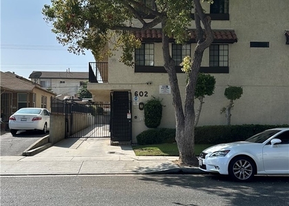 602 W California - Photo 1