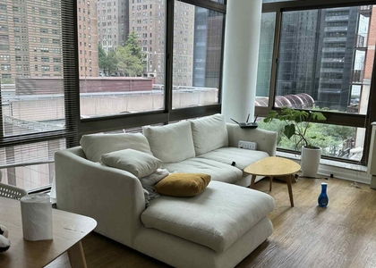  East 39th Street - Photo 1