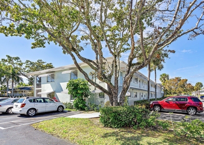 2440 Sw 22nd Avenue - Photo 1