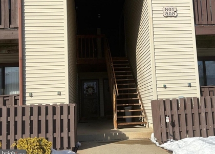 802 Lindsey Court - Photo 1