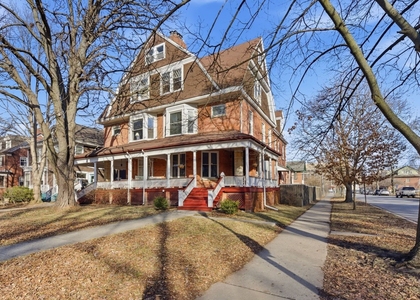 2001 Orrington Avenue - Photo 1