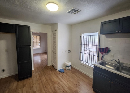 3206 Anita Street - Photo 1