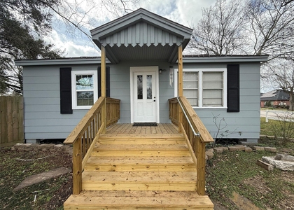 4114 Victoria Avenue - Photo 1
