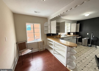 606 Stuart Street - Photo 1