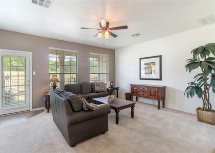 9201 Brodie Ln - Photo 1