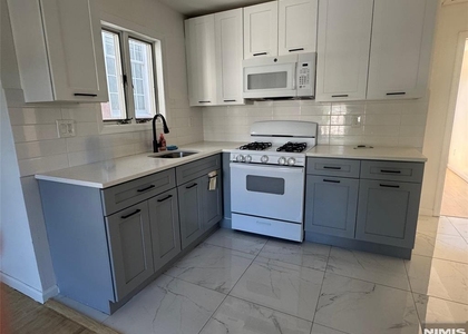 19-23 E Main - Photo 1
