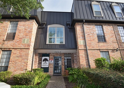 2425 Underwood Street - Photo 1
