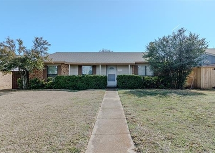 2614 Saint George Drive - Photo 1