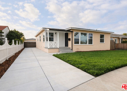 15605 S Berendo Avenue - Photo 1