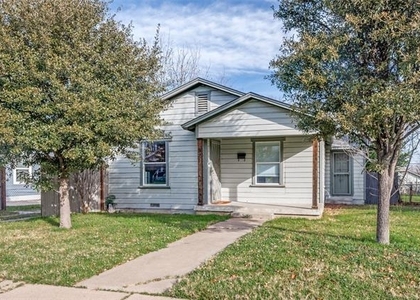 921 E Ramsey - Photo 1