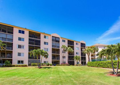 275 Palm Avenue - Photo 1