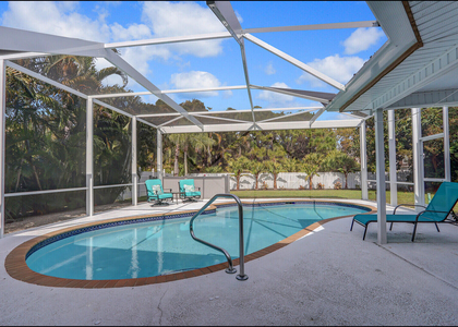 609 Oak Terrace - Photo 1