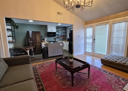 2118 Oakdale Street - Photo 1