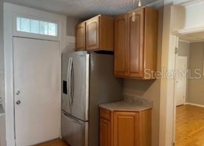 912 E Saint Clair Street - Photo 1