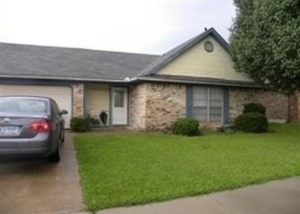 6621 N Park Drive - Photo 1