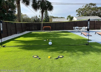 1810 Elizabeth Street - Photo 1