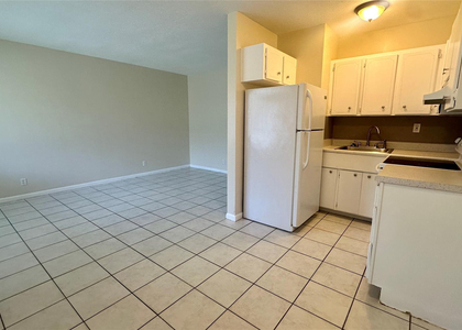 717 Se 16th Street - Photo 1
