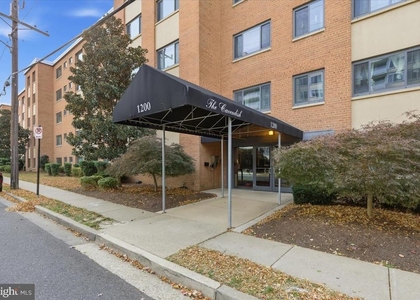 1200 S Arlington Ridge Road - Photo 1