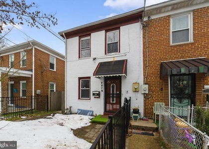 4409 Polk Street Ne - Photo 1