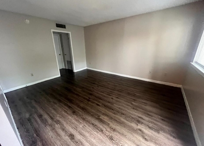 3106 Duval St - Photo 1