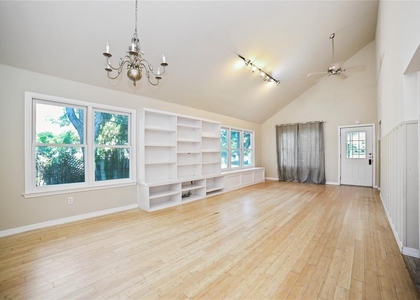2716 E 22nd St - Photo 1