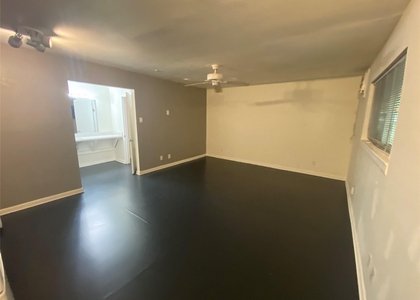 219 West Alabama - Photo 1