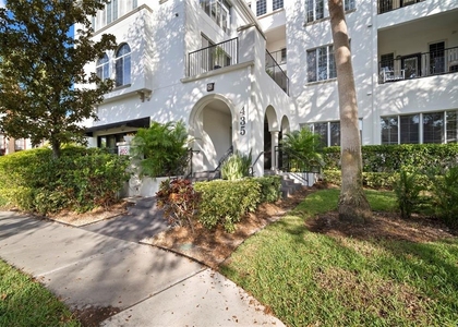435 S Oregon Avenue - Photo 1