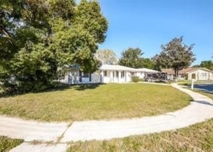 142 Bayberry Court - Photo 1