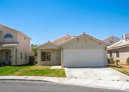 3657 Lucky Horseshoe Court - Photo 1