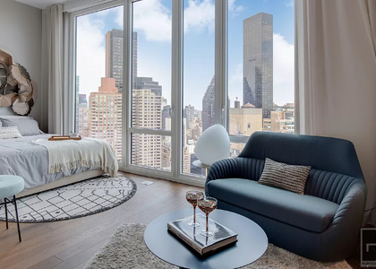 East 44th Street - Photo 1