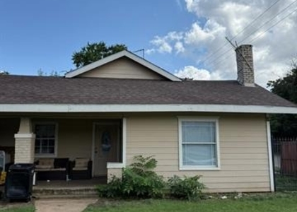 3300 Avenue H - Photo 1