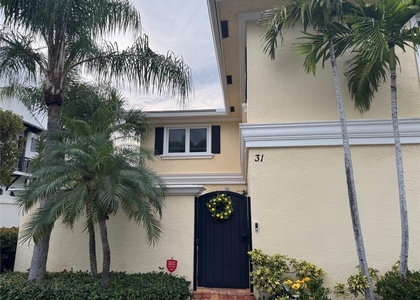 1010 Ne 8th Avenue - Photo 1
