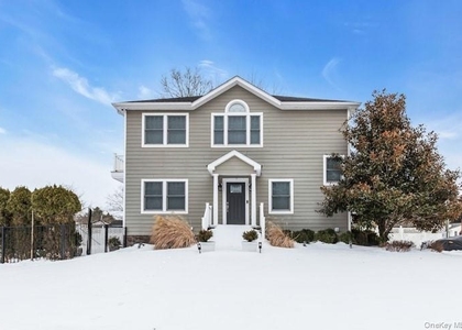 300 Fiddler Lane - Photo 1