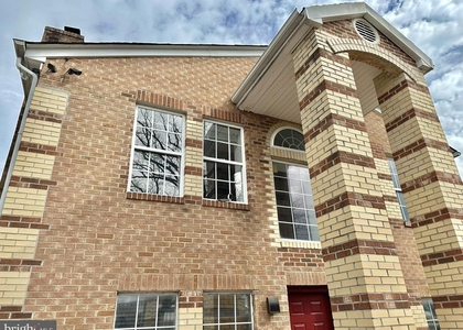 2015 S Lincoln Street S - Photo 1