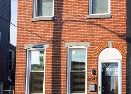2543 Nicholas Street - Photo 1