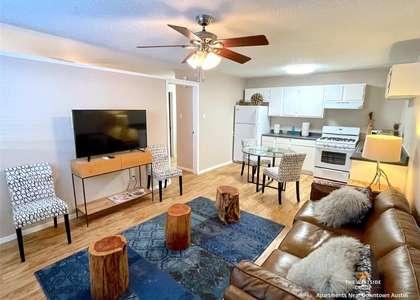 1616 W 6th St - Photo 1