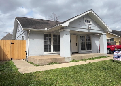 2340 Cumberland Street - Photo 1