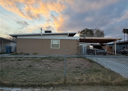 2204 S 15th Street - Photo 1