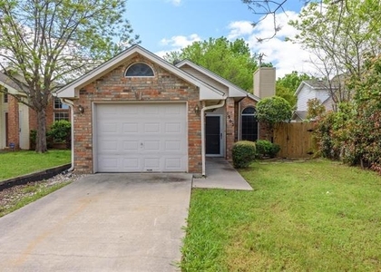 1902 Lee Drive - Photo 1