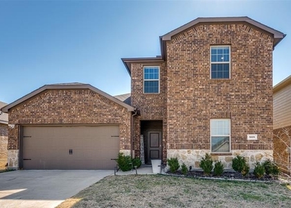 808 Fueller Drive - Photo 1